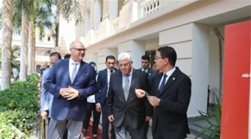 بتكلفة تتعدى 2.3 مليار جنيه.. وزير التعليم العالي ومحافظ القليوبية يطلقان مشاريع جديدة في جامعة بنها