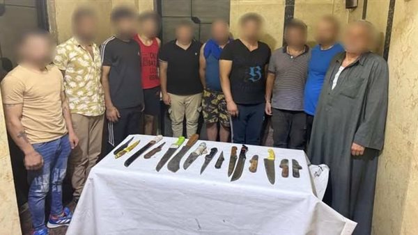 بلاغات بالعنف وحيازة أسلحة.. حبس 11 متهماً في شجار حول جمع النفايات بمنشأة ناصر بلاغات بالعنف وحيازة أسلحة.. حبس 11 متهماً في شجار حول جمع النفايات بمنشأة ناصر