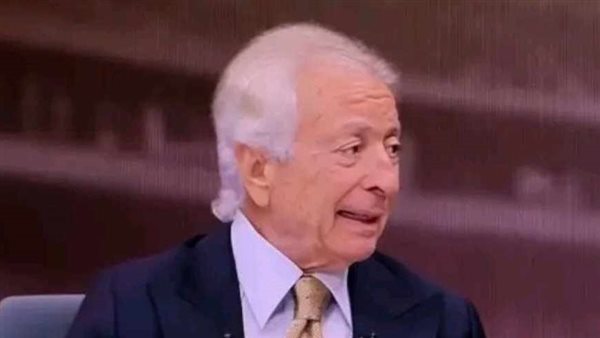 حلمي طولان يعلن عن مفاجأة في تشكيلة منتخب مصر لكأس العرب. حلمي طولان يعلن عن مفاجأة في تشكيلة منتخب مصر لكأس العرب.