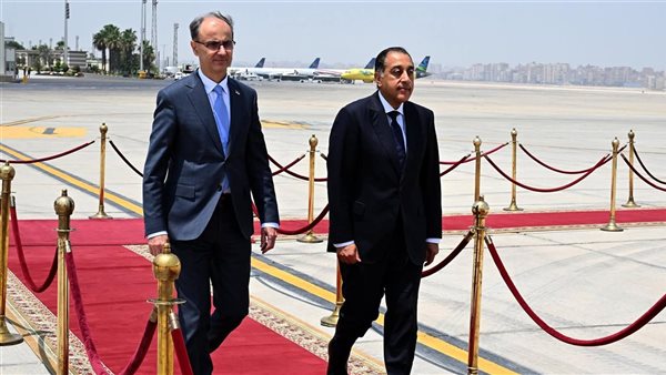 مدبولي: زيارة رئيس وزراء صربيا خطوة هامة لدعم العلاقات الثنائية بين البلدين مدبولي: زيارة رئيس وزراء صربيا خطوة هامة لدعم العلاقات الثنائية بين البلدين
