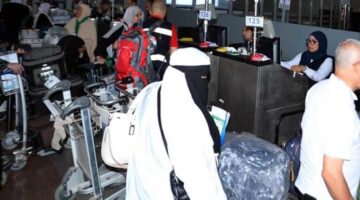 غدًا.. مصر للطيران تدشن 17 رحلة لإعادة حجاج بيت الله الحرام
