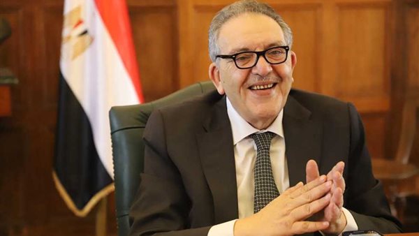 أحمد الوكيل يطالب بإقامة شراكة صناعية وتجارية ثلاثية بين مصر وصربيا والأسواق الحرة. أحمد الوكيل يطالب بإقامة شراكة صناعية وتجارية ثلاثية بين مصر وصربيا والأسواق الحرة.