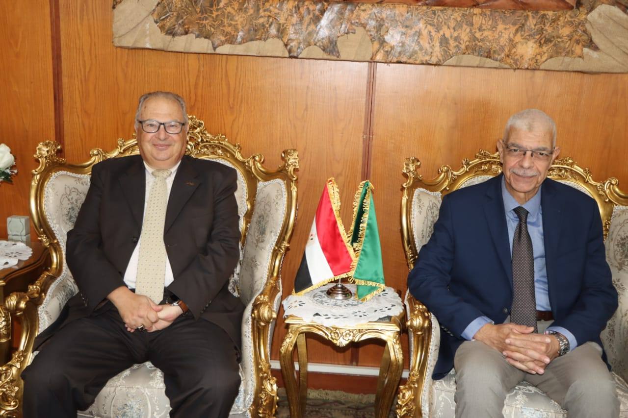 رئيس جامعة المنوفية: المستشفيات الجامعية تتقدم بثبات نحو تحقيق الاعتماد المؤسسي الشامل. رئيس جامعة المنوفية: المستشفيات الجامعية تتقدم بثبات نحو تحقيق الاعتماد المؤسسي الشامل.