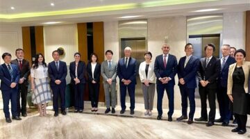 وزير التعليم يناقش مع وفد هيئة التعاون الدولي اليابانية (JICA) سبل توسيع المدارس المصرية اليابانية