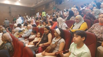 حفلات مسرح الأطفال في قصر الأنفوشي تشهد حضورًا كامل العدد مع أسر الصحفيين