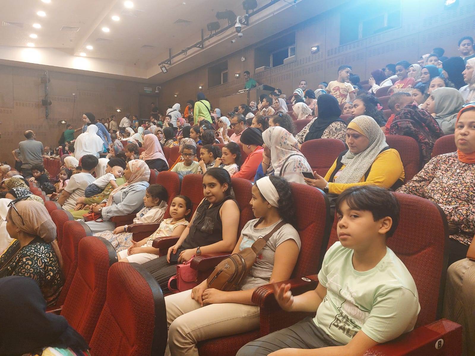 حفلات مسرح الأطفال في قصر الأنفوشي تشهد حضورًا كامل العدد مع أسر الصحفيين حفلات مسرح الأطفال في قصر الأنفوشي تشهد حضورًا كامل العدد مع أسر الصحفيين