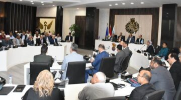 محافظ أسوان ومدير صندوق مكافحة الإدمان يشاركان في فعاليات المؤتمر الشامل ضمن مبادرة “أسوان خالية من الإدمان”