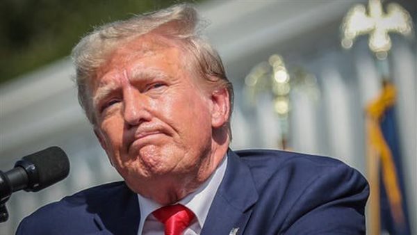 ترامب يجيب على نفي الاستخبارات الأمريكية حول الأسلحة النووية الإيرانية: “لا يعنيني الأمر” ترامب يجيب على نفي الاستخبارات الأمريكية حول الأسلحة النووية الإيرانية: “لا يعنيني الأمر”