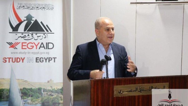 سفير مصر في المغرب يلتقي أفراد الجالية المصرية هناك سفير مصر في المغرب يلتقي أفراد الجالية المصرية هناك