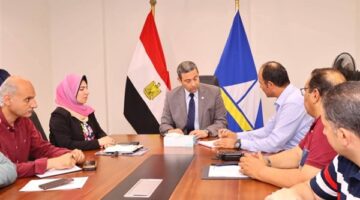 نستعرض آخر مستجدات مشروعات الصرف الصحي ومركز الصحة النفسية في دمياط.