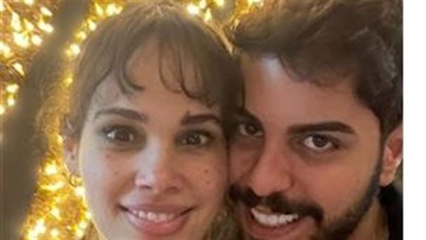 «تعلّم الناس شيئًا ممتعًا».. شيرين رضا تُعقّب على تداول مقاطع رقص لابنتها نور عمرو دياب «تعلّم الناس شيئًا ممتعًا».. شيرين رضا تُعقّب على تداول مقاطع رقص لابنتها نور عمرو دياب