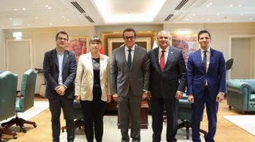 وزير الصحة يستضيف المنسق المقيم للأمم المتحدة في مصر ومدير منظمة الفاو الإقليمي