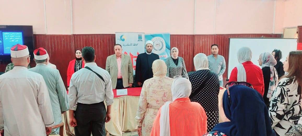 مدير مديرية الأوقاف بالإسكندرية يشارك في ندوة "الإعلام الجديد وأثره على الأمن الفكري" بمجمع إعلام الجمرك