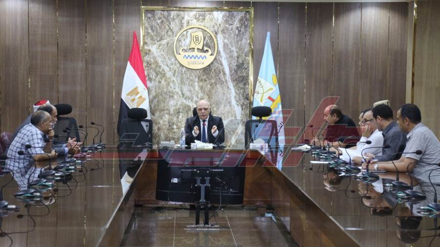 اجتماع لتناول موضوع تسمية المدارس والمنشآت العامة بأسماء الشهداء والرموز الوطنية اجتماع لتناول موضوع تسمية المدارس والمنشآت العامة بأسماء الشهداء والرموز الوطنية