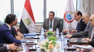وزير الصحة يستضيف المنسق المقيم للأمم المتحدة في مصر ومدير منظمة الأغذية والزراعة (الفاو) الإقليمي لبحث الاستراتيجيات المستقبلية.