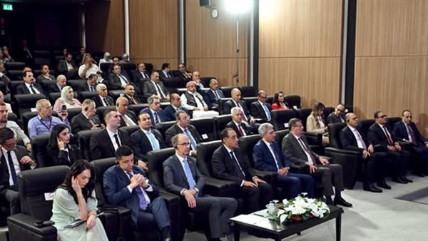 رئيس اتحاد الغرف التجارية: مصر تمثل فرصة كبيرة وتتمتع بسوق داخلي يتجاوز 100 مليون مستهلك.