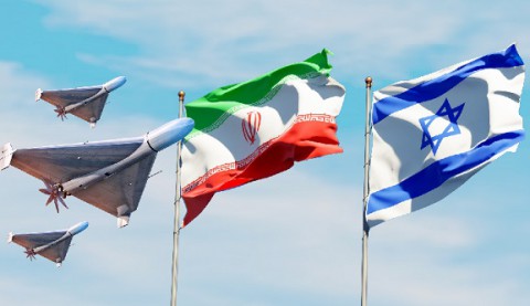 تصاعد التوترات بين إسرائيل وإيران وترامب يسعى إلى “حل فعلي” للنزاع تصاعد التوترات بين إسرائيل وإيران وترامب يسعى إلى “حل فعلي” للنزاع