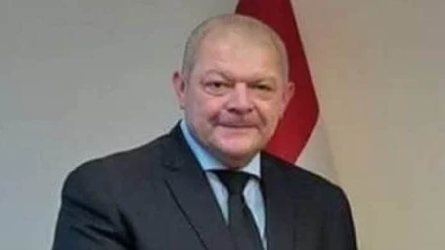 سفير مصر في بغداد يناقش مع رئيس العراق مستجدات الوضع الإقليمي سفير مصر في بغداد يناقش مع رئيس العراق مستجدات الوضع الإقليمي