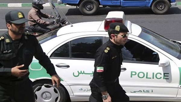 إيران: القبض على أحد “عملاء الموساد” في “إيلام” وتدمير طائرات مسيرة في “قزوين” إيران: القبض على أحد “عملاء الموساد” في “إيلام” وتدمير طائرات مسيرة في “قزوين”