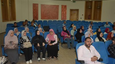 أول لقاء للمدير الجديد لمكتبة مصر العامة بالمنيا و”عليوه” يتولى إدارة مركز السيطرة أول لقاء للمدير الجديد لمكتبة مصر العامة بالمنيا و”عليوه” يتولى إدارة مركز السيطرة