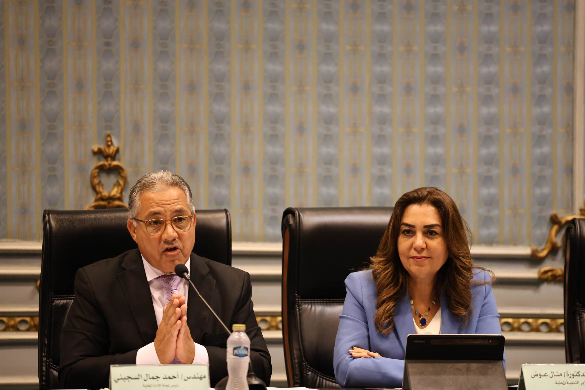 وزيرة التنمية المحلية تتناول جهود تطبيق نظام إدارة النفايات الصلبة وزيرة التنمية المحلية تتناول جهود تطبيق نظام إدارة النفايات الصلبة
