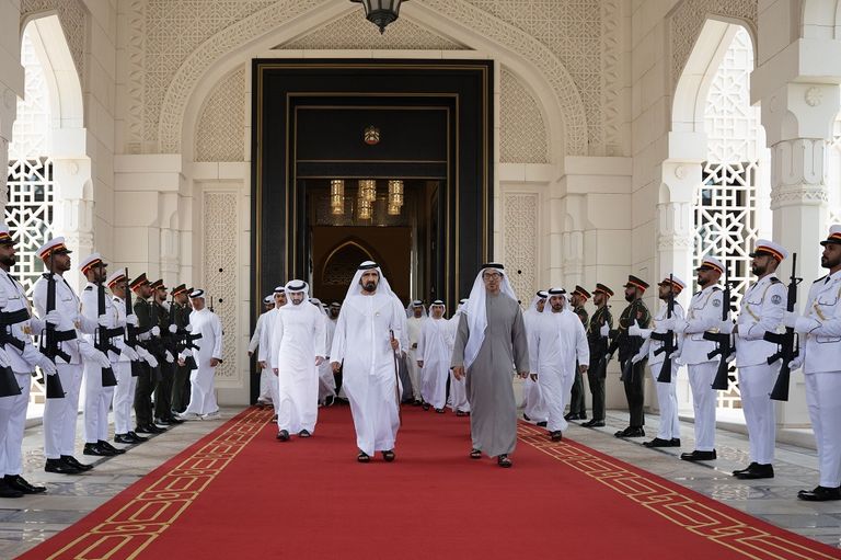 كفاءة الحكومة ودور صناعة المستقبل الاقتصادي: نموذج إماراتي مبتكر واستباقي