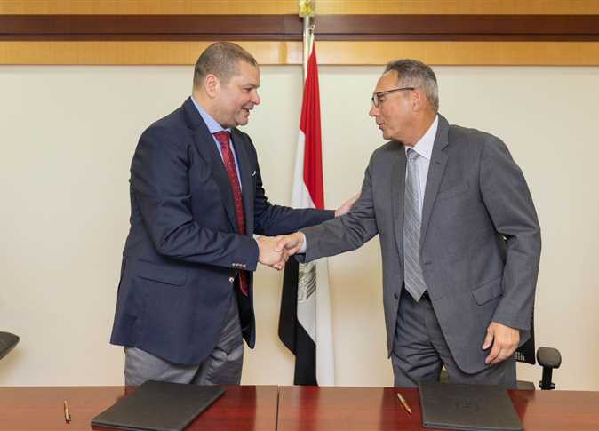 التأمين الصحي الشامل يوقع اتفاقية تعاون مع ‘اتحاد بنوك مصر’ التأمين الصحي الشامل يوقع اتفاقية تعاون مع ‘اتحاد بنوك مصر’