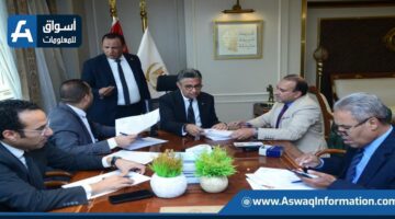 وزير التموين يلتقي بأعضاء مجلسي النواب والشيوخ في اجتماعه الأسبوعي