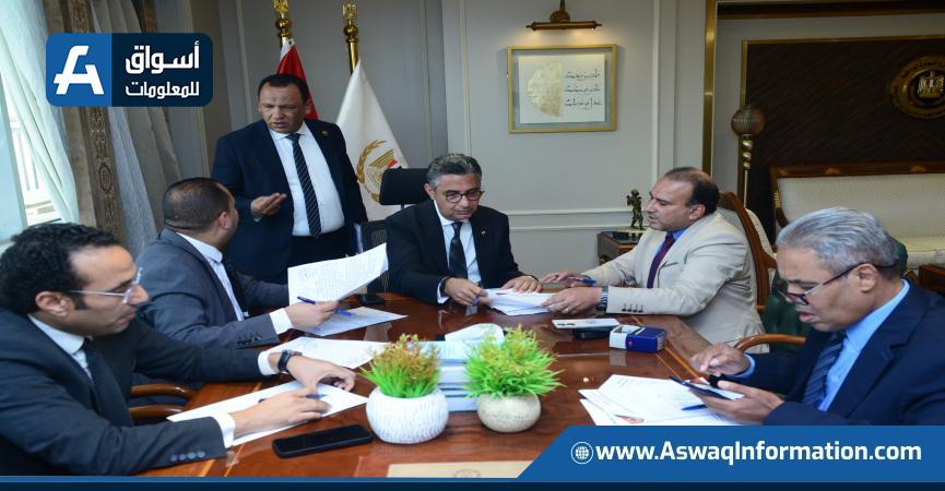 وزير التموين يلتقي بأعضاء مجلسي النواب والشيوخ في اجتماعه الأسبوعي وزير التموين يلتقي بأعضاء مجلسي النواب والشيوخ في اجتماعه الأسبوعي