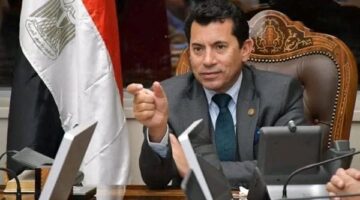 أقوال أشرف صبحي حول تفضيل الزمالك وبيراميدز ومناهضة الأهلي وكراهية الخطيب تثير الجدل على فيسبوك