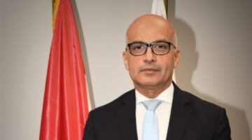 رئيس جامعة عين شمس يطالب بسرعة إعلان النتائج وإقرار برامج جديدة في مجالي العلوم والتجارة.