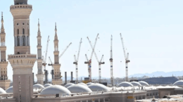 القباب المتحركة: جمالية معمارية تُزيّن المسجد النبوي