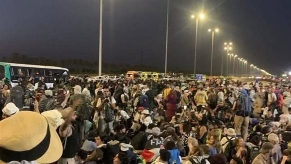 مؤامرة قافلة الصمود تنهار أمام إرادة الشعب المصري مؤامرة قافلة الصمود تنهار أمام إرادة الشعب المصري