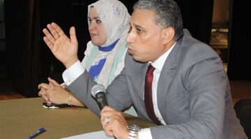 وكيل وزارة التعليم في الجيزة يتفقد غرفة عمليات امتحانات الثانوية العامة