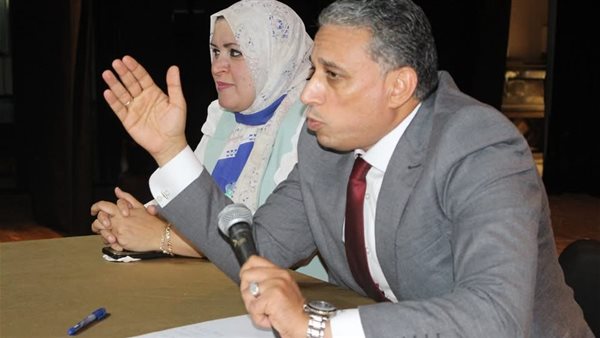 وكيل وزارة التعليم في الجيزة يتفقد غرفة عمليات امتحانات الثانوية العامة وكيل وزارة التعليم في الجيزة يتفقد غرفة عمليات امتحانات الثانوية العامة