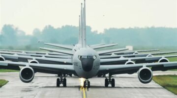 الولايات المتحدة تنقل طائرات حربية إلى منطقة الشرق الأوسط