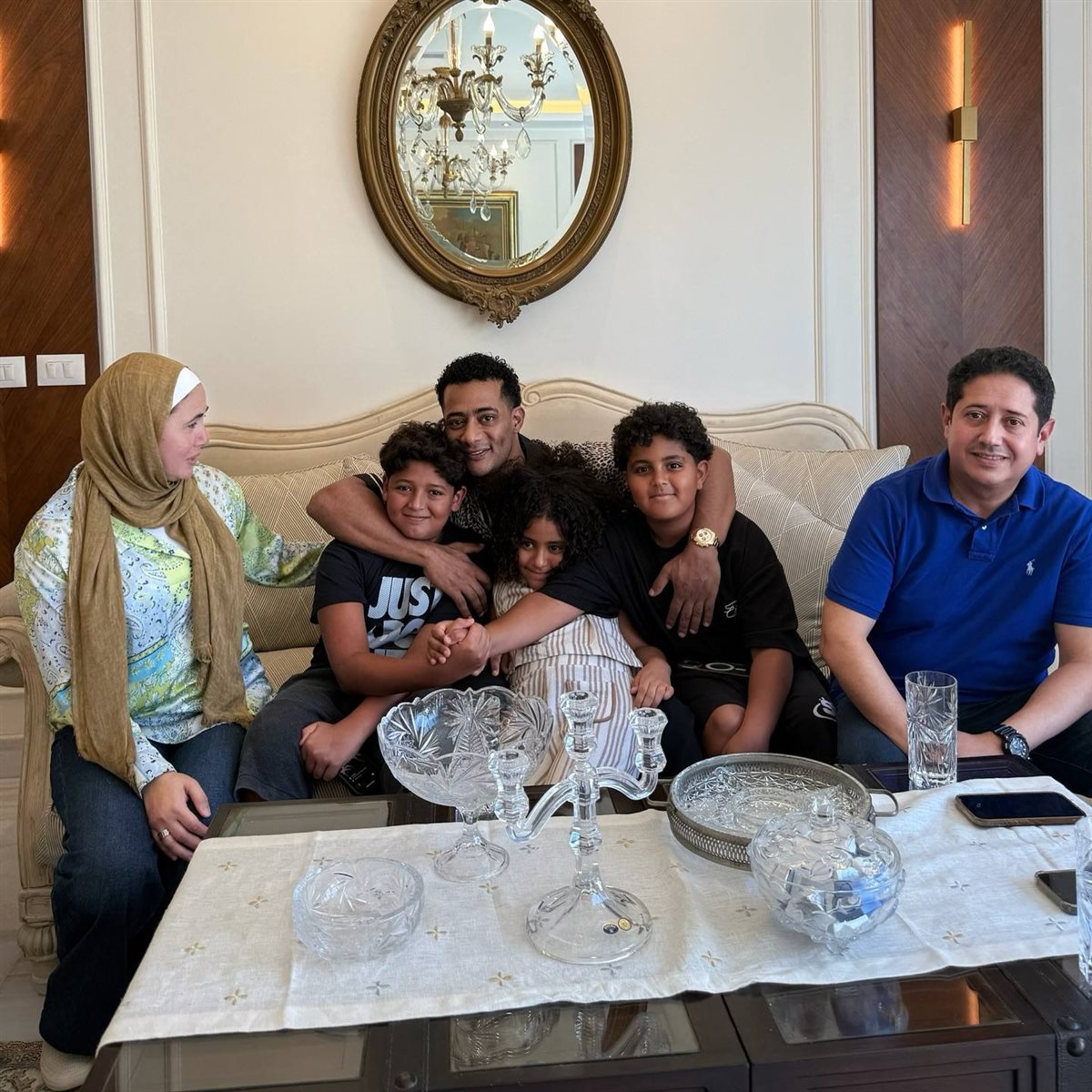 الصلح بين نجل محمد رمضان في واقعة التعدى على أخر داخل نادى باكتوبر 