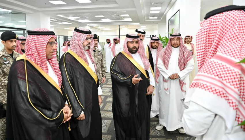 أمير جازان يزور مشاريع وأعمال أمانة المنطقة ميدانيًا أمير جازان يزور مشاريع وأعمال أمانة المنطقة ميدانيًا