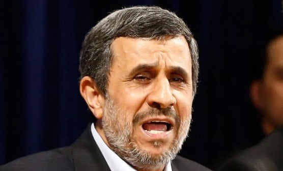 عاجل.. تقارير إعلامية إيرانية ترد على أنباء وفاة الرئيس الأسبق أحمدي نجاد. عاجل.. تقارير إعلامية إيرانية ترد على أنباء وفاة الرئيس الأسبق أحمدي نجاد.