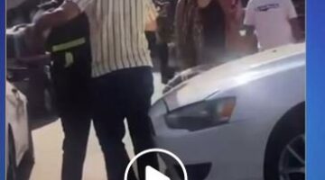 إلقاء القبض على الشخص المتهم بالاعتداء على رجل شرطة مرور في الشارع بالجيزة