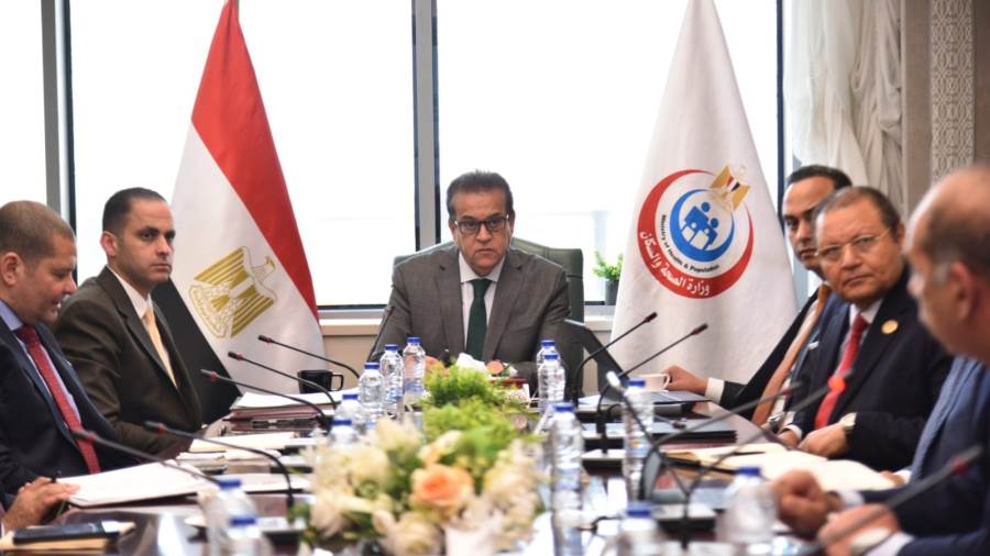 وزير الصحة يجتمع لمتابعة تقدم تنفيذ نظام التأمين الصحي الشامل وزير الصحة يجتمع لمتابعة تقدم تنفيذ نظام التأمين الصحي الشامل