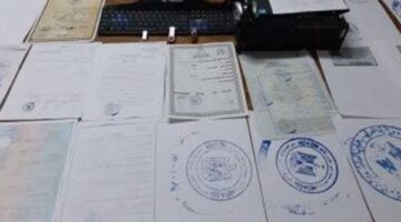 إلقاء القبض على مدير مؤسسة تعليمية مزيفة في مدينة نصر بتهمة الاحتيال على المواطنين.