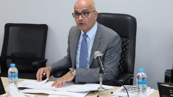 جامعة عين شمس تتخذ خطوات لتنظيم وضع الطلاب الدوليين.