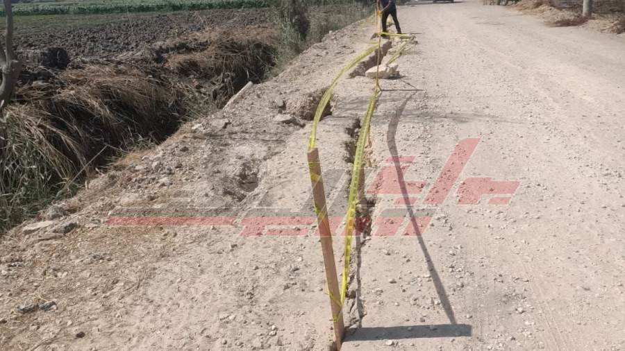 تمويل عاجل لبناء جدار دعم لقطاع متأثر بطريق صندلا الجوهري تمويل عاجل لبناء جدار دعم لقطاع متأثر بطريق صندلا الجوهري