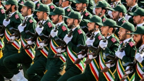 الحرس الثوري الإيراني يعلن عن قصف مواقع جوية في إسرائيل الحرس الثوري الإيراني يعلن عن قصف مواقع جوية في إسرائيل