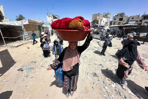 غزة: الجيش الإسرائيلي يصدر تحذيراً لإخلاء مناطق جديدة في خان يونس غزة: الجيش الإسرائيلي يصدر تحذيراً لإخلاء مناطق جديدة في خان يونس