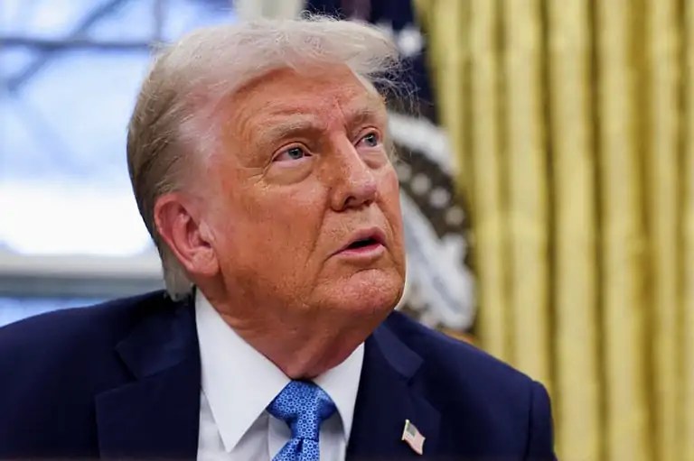 مسؤولون أمريكيون لـ”سي إن إن”: ترامب قرر عدم إرسال كبار المسؤولين للاجتماع مع الإيرانيين للتفاوض على اتفاق. مسؤولون أمريكيون لـ”سي إن إن”: ترامب قرر عدم إرسال كبار المسؤولين للاجتماع مع الإيرانيين للتفاوض على اتفاق.