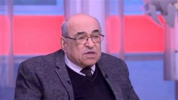مصطفى الفقي: إيران تخوض المعركة تحت راية الفارسية بدلاً من الإسلام.. النظام فيها ذو عقيدة قوية يصعب الإطاحة به. مصطفى الفقي: إيران تخوض المعركة تحت راية الفارسية بدلاً من الإسلام.. النظام فيها ذو عقيدة قوية يصعب الإطاحة به.
