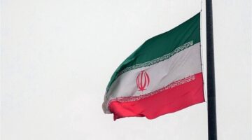 إيران تعلن عن تمديد وقف الرحلات الجوية حتى ظهر يوم الأربعاء