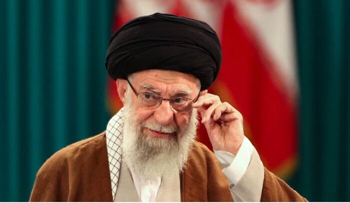 المرشد الأعلى الإيراني علي خامنئي على منصة إكس: الحرب انطلقت المرشد الأعلى الإيراني علي خامنئي على منصة إكس: الحرب انطلقت